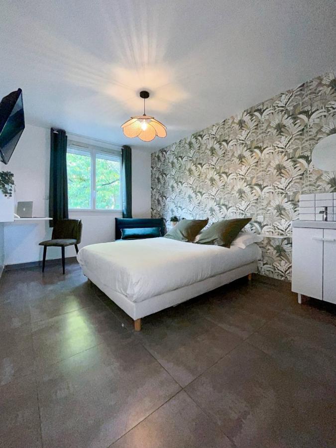 Auteuil • 4 Chambres • Wifi • Metro A 400M แรนส์ ภายนอก รูปภาพ