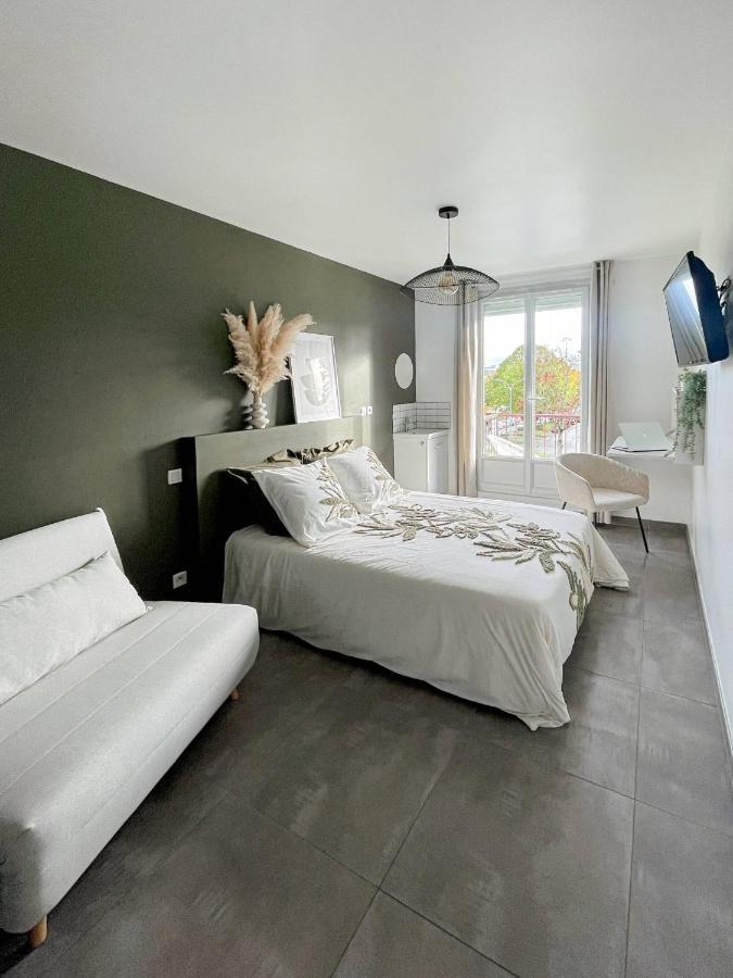 Auteuil • 4 Chambres • Wifi • Metro A 400M แรนส์ ภายนอก รูปภาพ