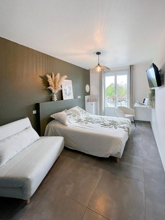 Auteuil • 4 Chambres • Wifi • Metro A 400M แรนส์ ภายนอก รูปภาพ